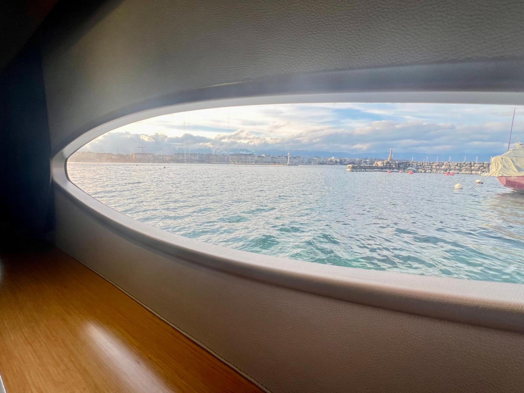 Floatinn Boat-bnb 3* Geneva