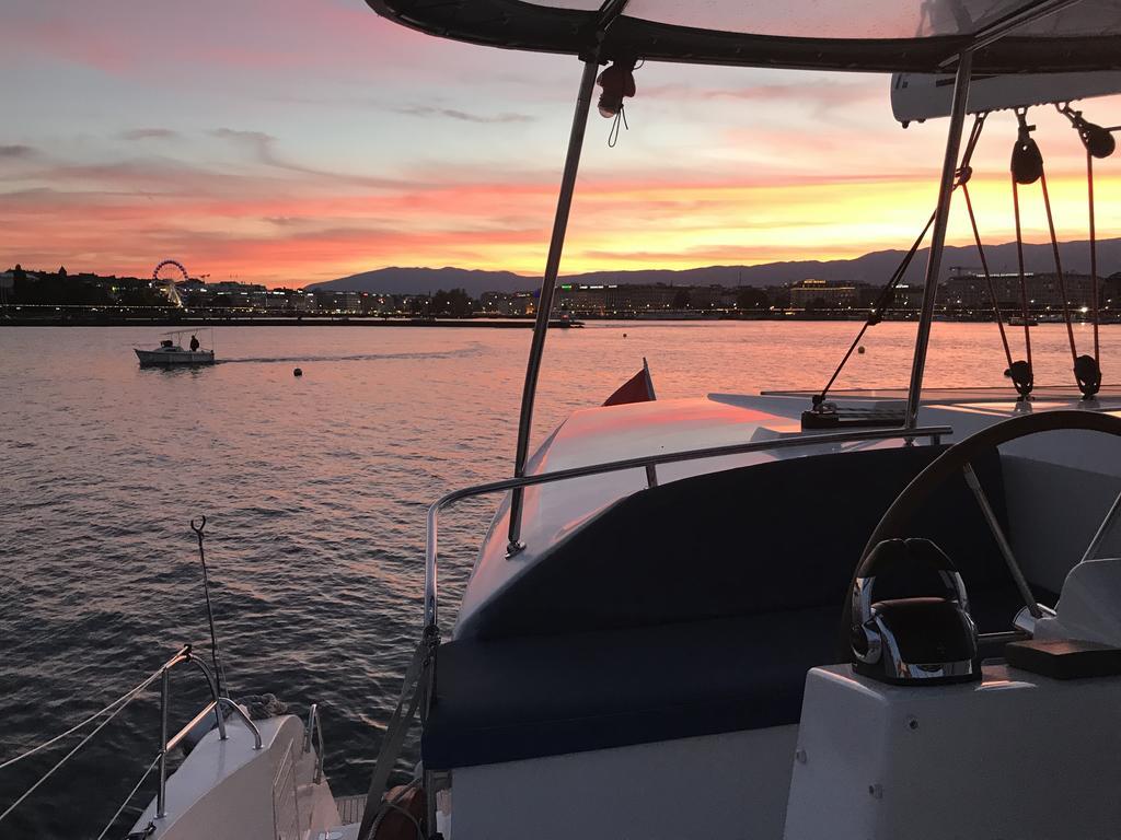 Floatinn Boat-bnb Botel